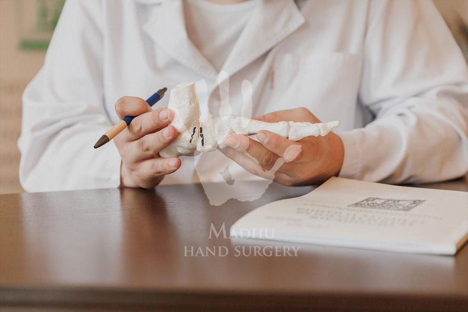 Orthopedic doctor